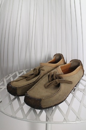 CLARKS  WALLABEES (240)